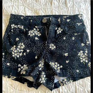 Cute Daisy Pattern Black Shorts-Jr.Size 3